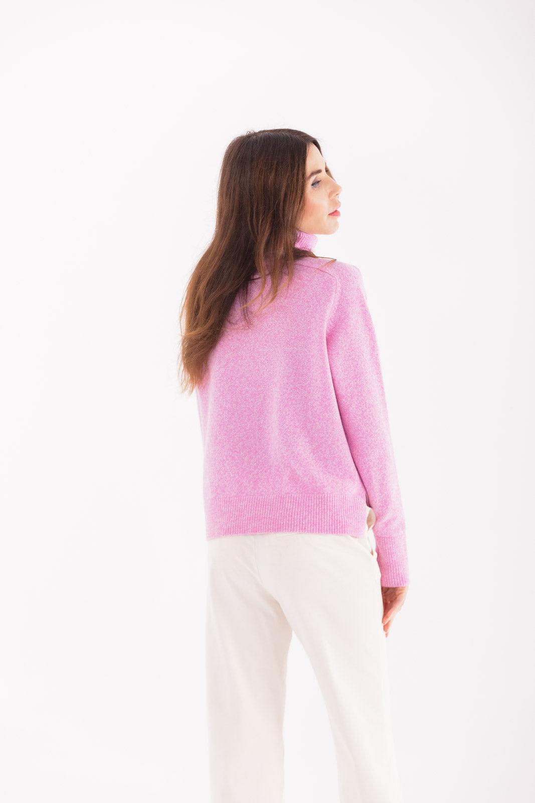 Maglia Rasata con collo alto e spacchi laterali in lana merino 100% extrafine e cashmere