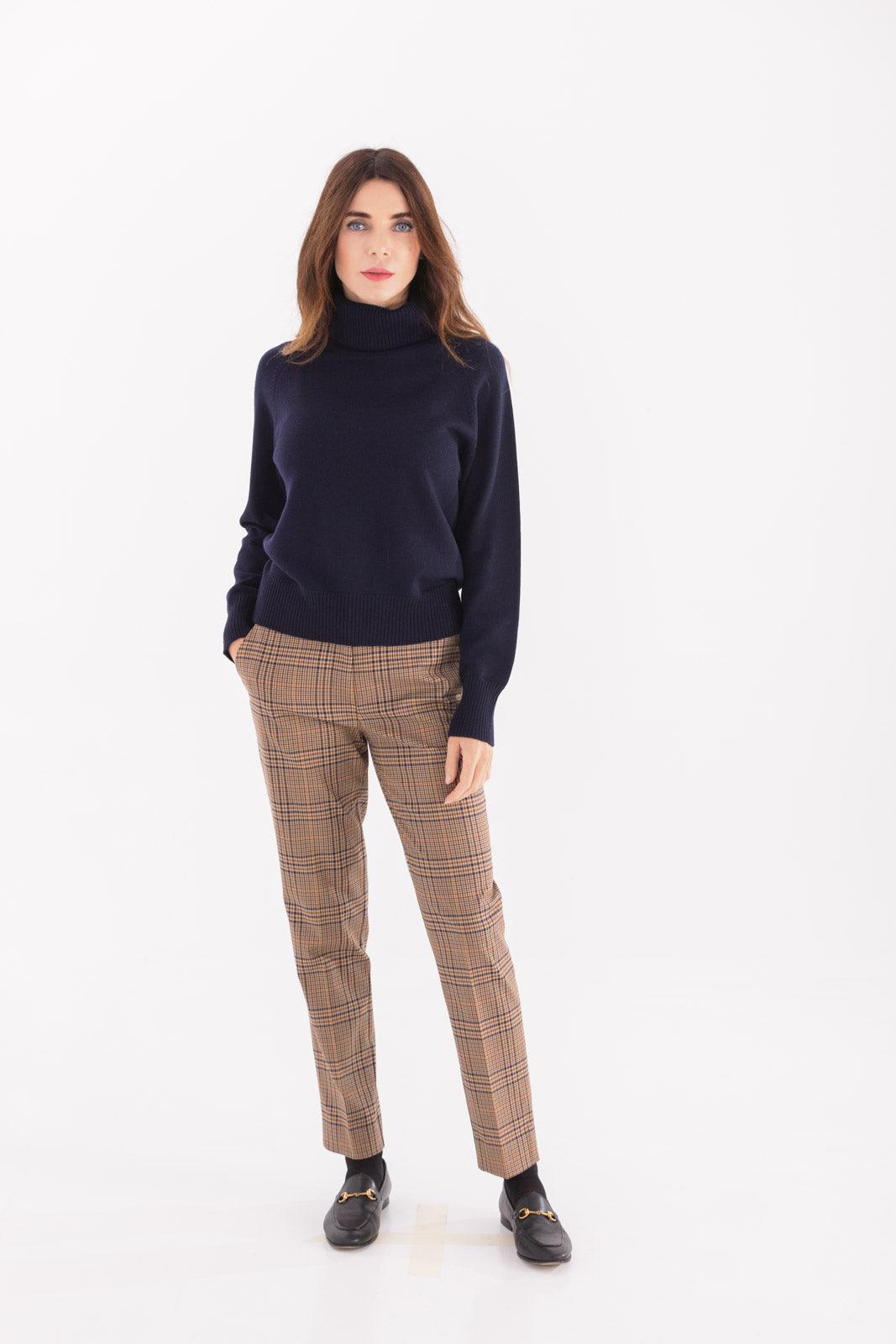 Stockinette sweater with donut neck and raglan sleeves