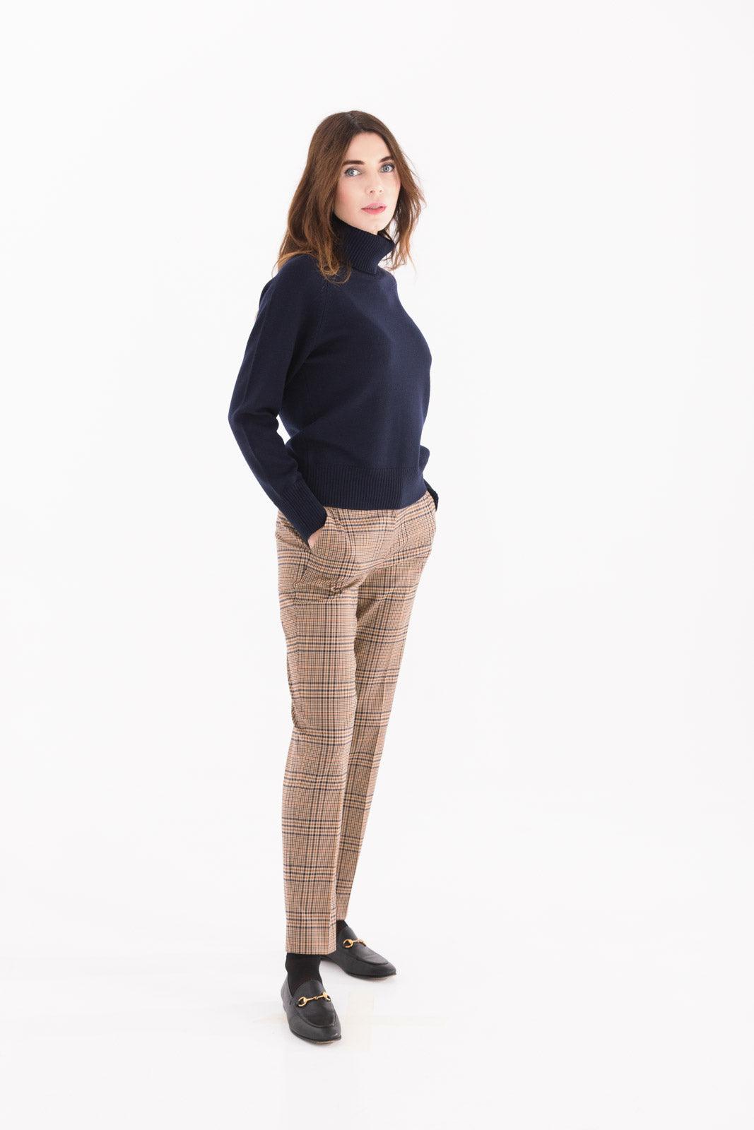 Stockinette sweater with donut neck and raglan sleeves