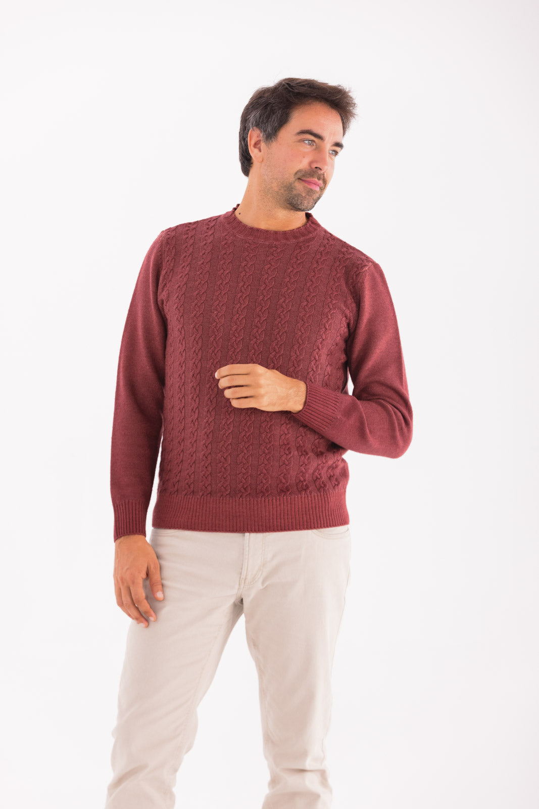 Maglia girocollo con trecce in lana merino 100% extrafine