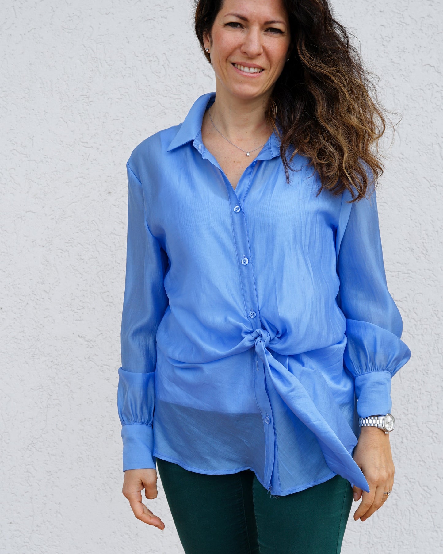 Camicia azzurra con nodo 049030 18