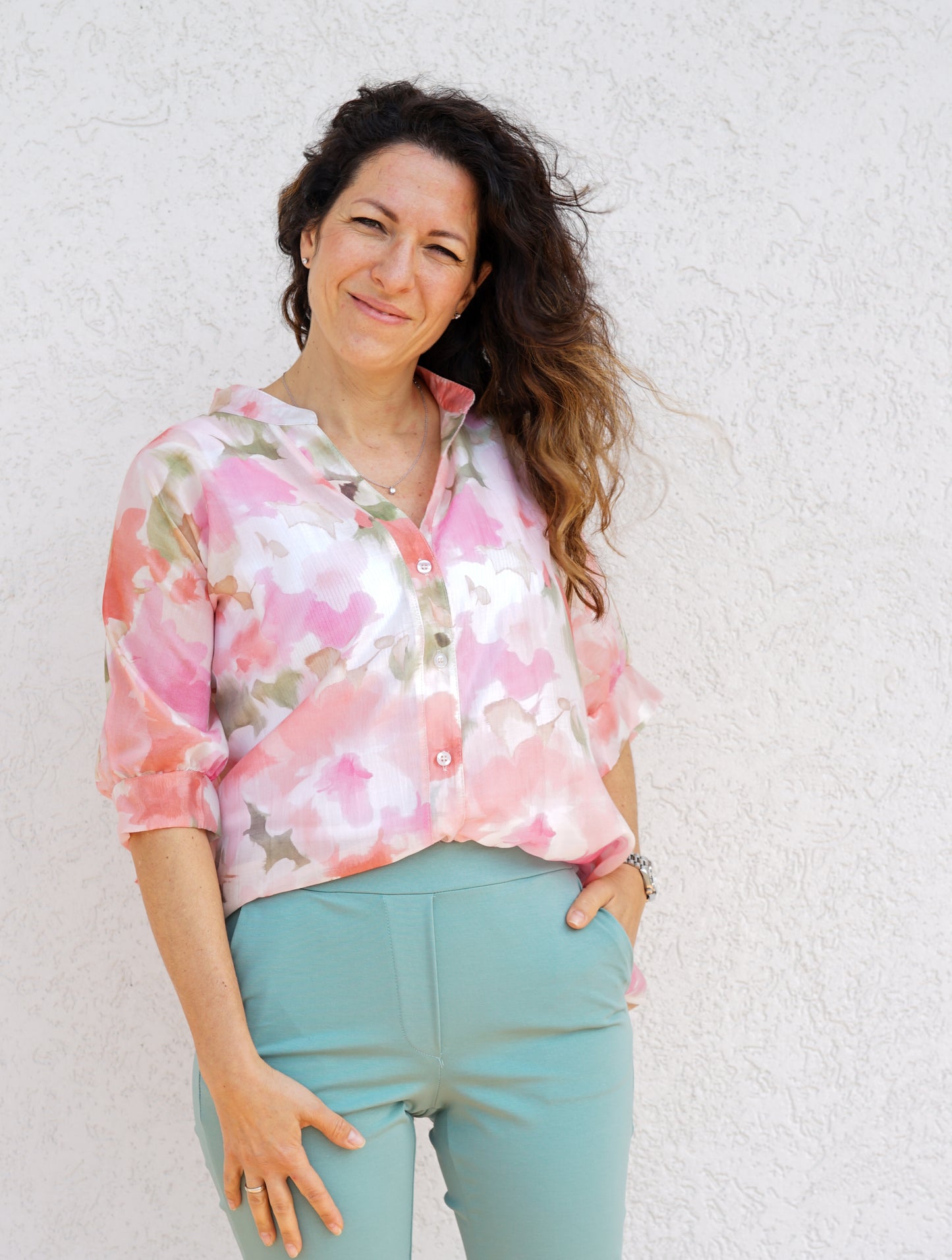 Camicia fiori rosa con colletto alla coreana 049031 24