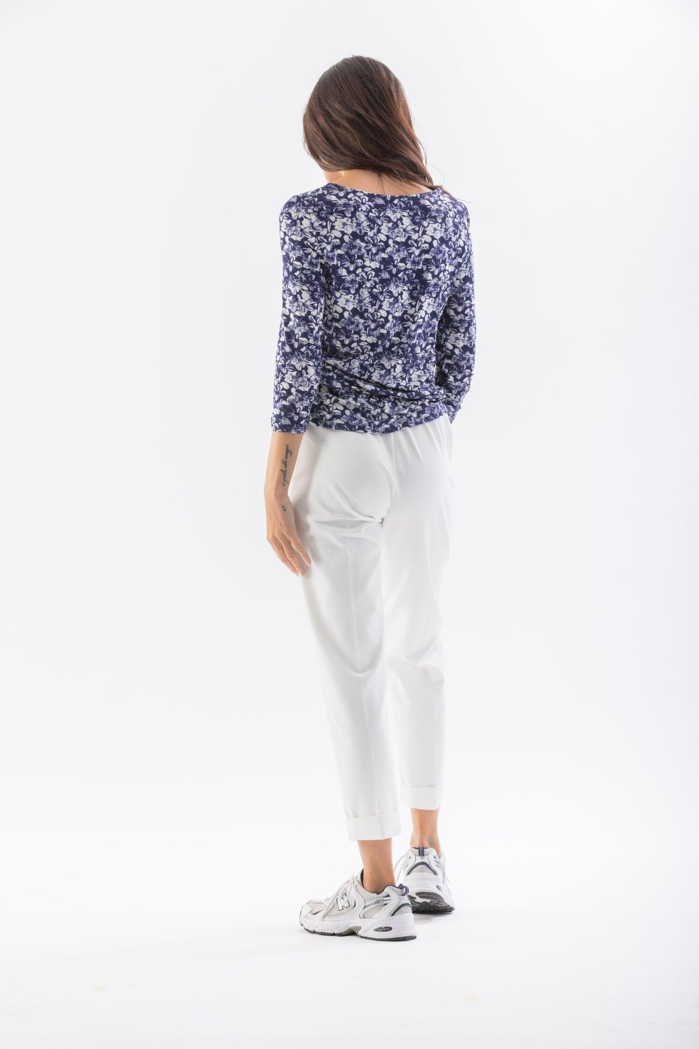 ¾ sleeve and boat neck sweater with pattern 047206