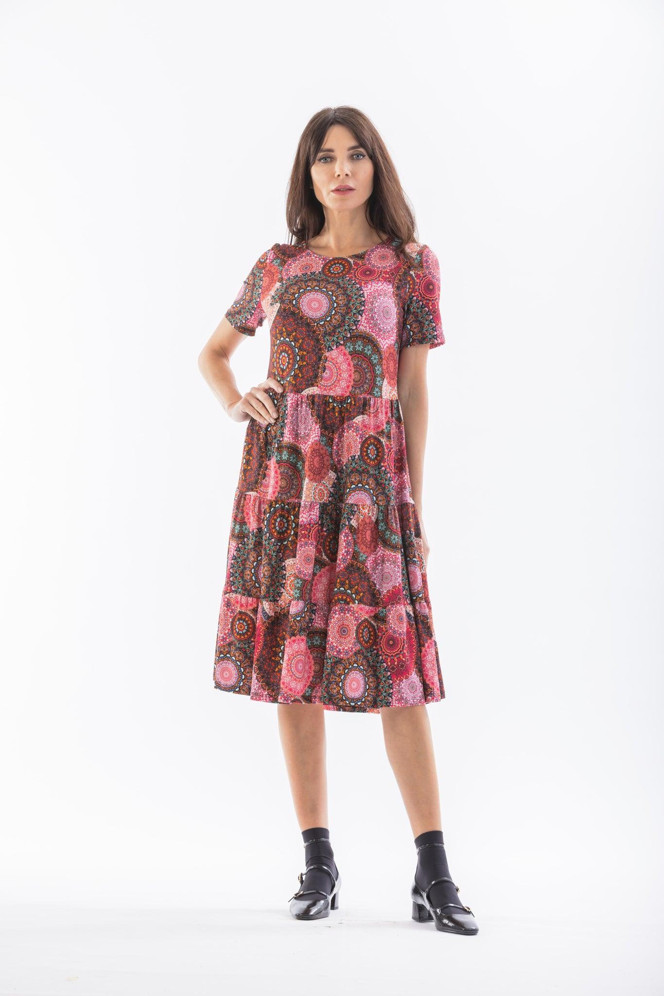 Short flounced dress with pattern 047210