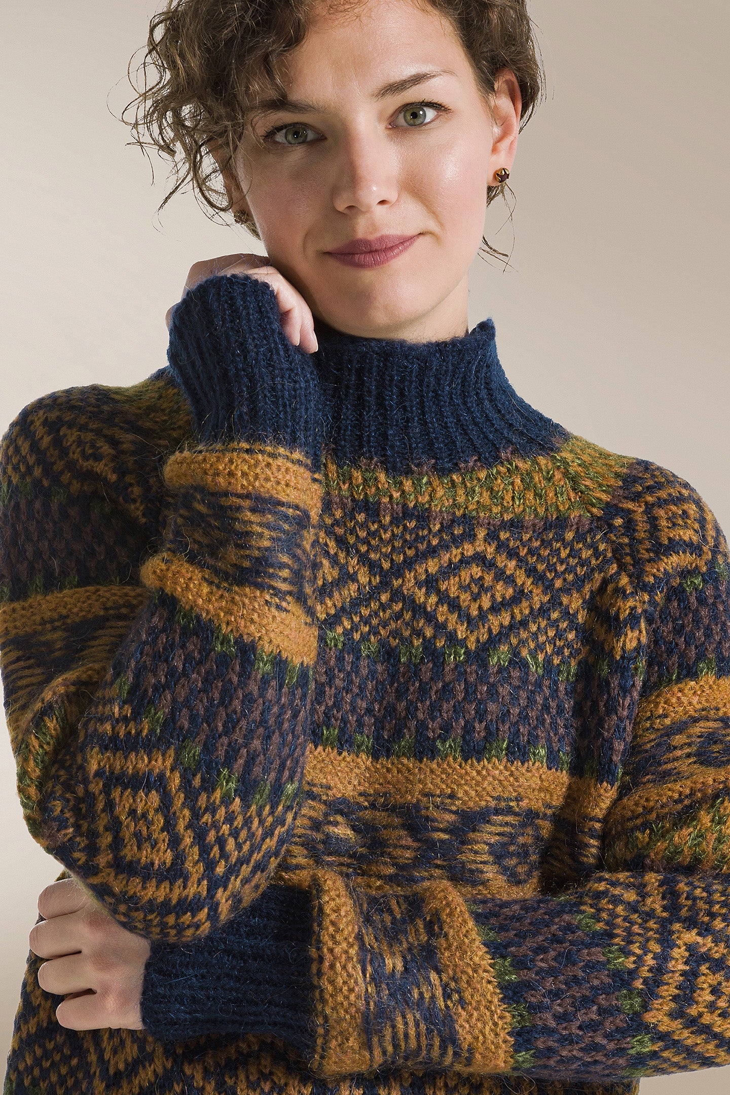 Stockinette knit cardigan without buttons