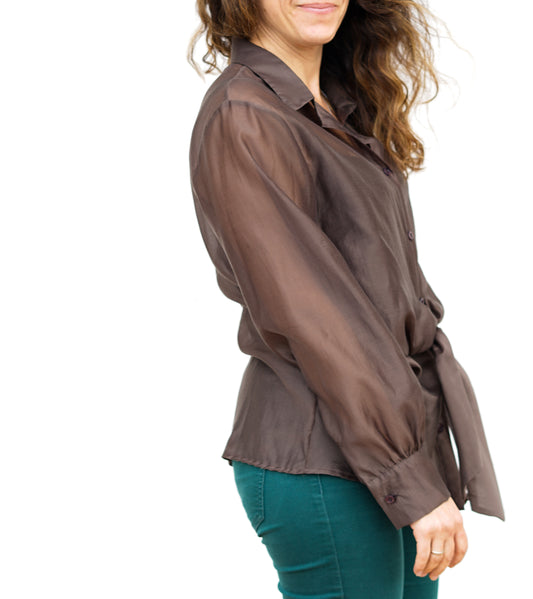 Camicia marrone con nodo 049030 10